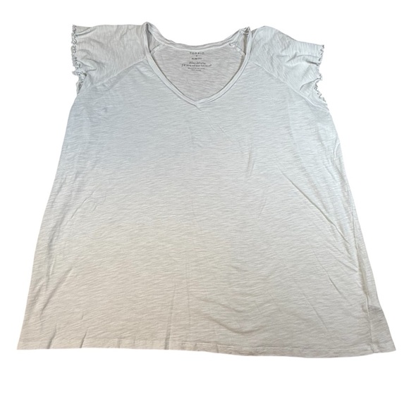 Torrid Women’s White Slubbed V Neck Slim Fit Lettuce Sleeve-size 4 EUC! - Picture 1 of 3